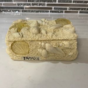 🌴 Souvenir Jewelry Box